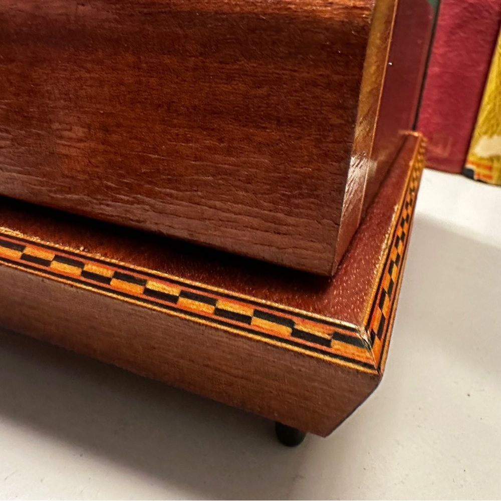 Antique handmade Cigarette box inlaid music box wooden antique cigarette holder - Picture 7 of 14